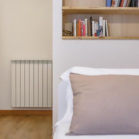 Tribunali Family Apartment By Wonderful Italy Napoli Bagian luar foto
