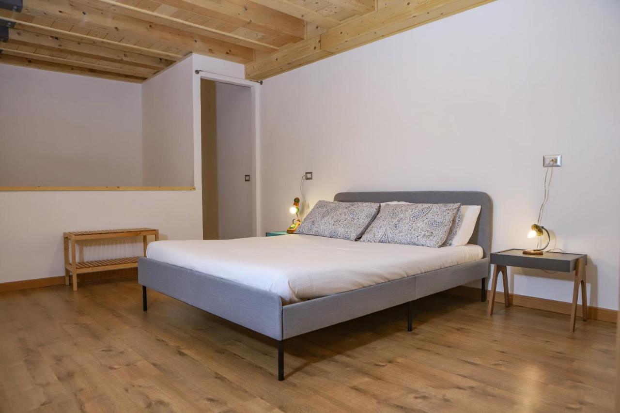 Tribunali Family Apartment By Wonderful Italy Napoli Bagian luar foto