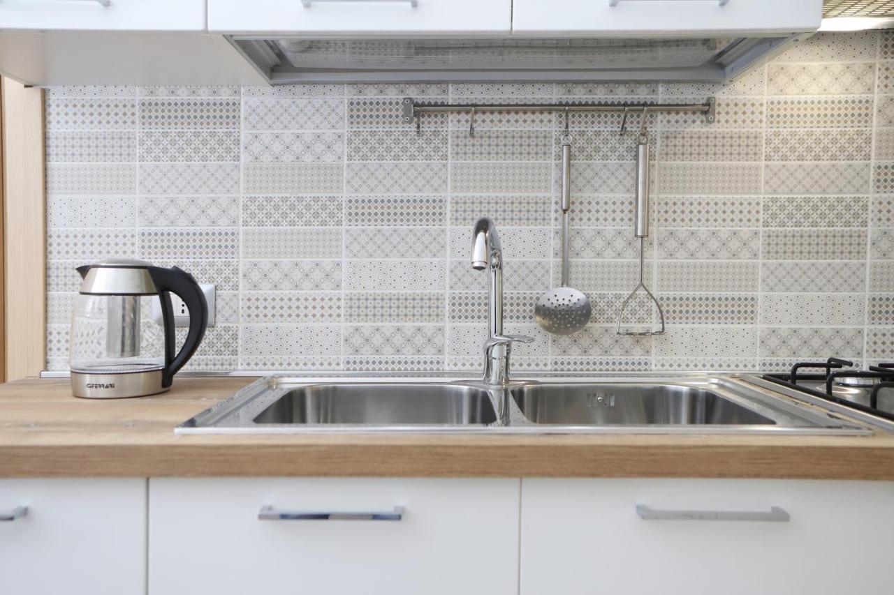 Tribunali Family Apartment By Wonderful Italy Napoli Bagian luar foto