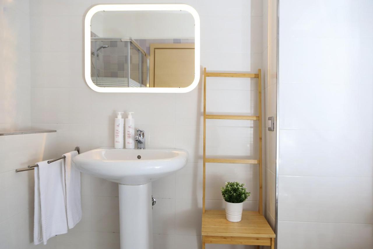 Tribunali Family Apartment By Wonderful Italy Napoli Bagian luar foto
